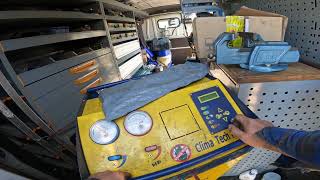 Bomag BC 472 new gearbox oil service. Air conditioning repair and other such discussions.
