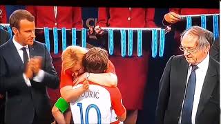 Luka Modric and Croatian President Kolinda Grabar-Kitarovic Crying moment at world cup final