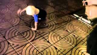 VID-20111206-00003