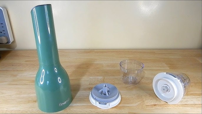 FinaMill Spice Grinder Review: Interchangeable Pods Make Seasoning Easier