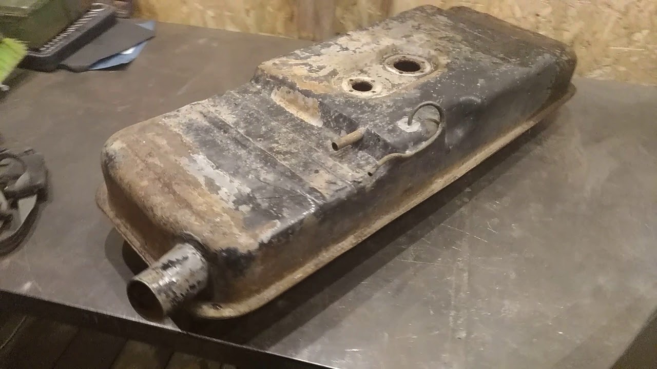 Бензобак на луаз Бензобак на луаз