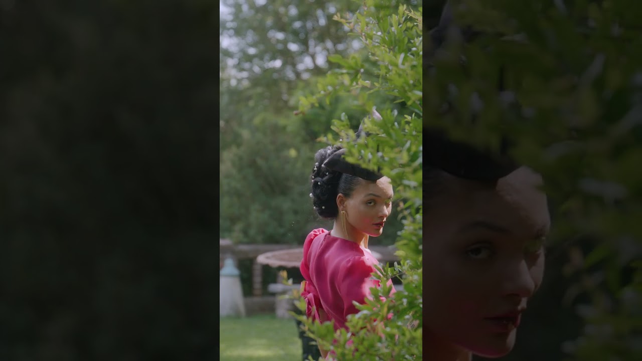 FASHION VIDEO with Naeem Khan 