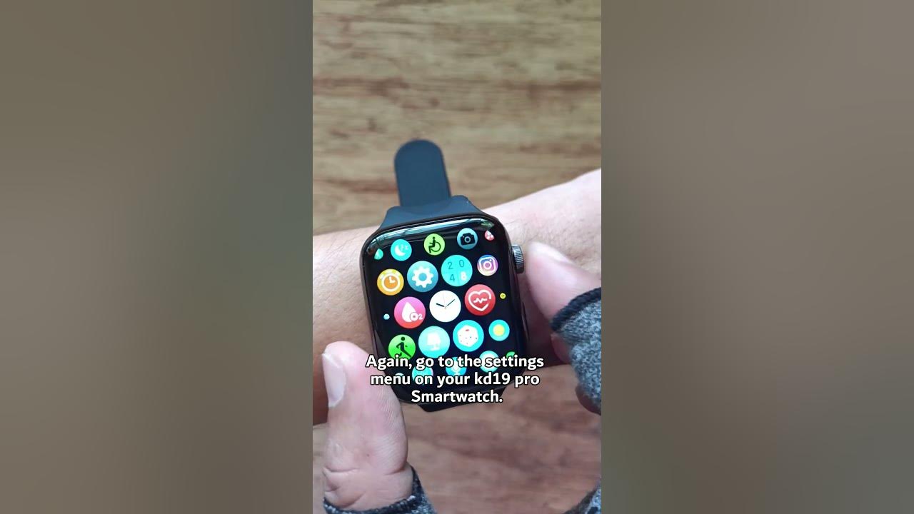 hand-light-smartwatch-how-to-activate-the-raise-to-wake-feature-on