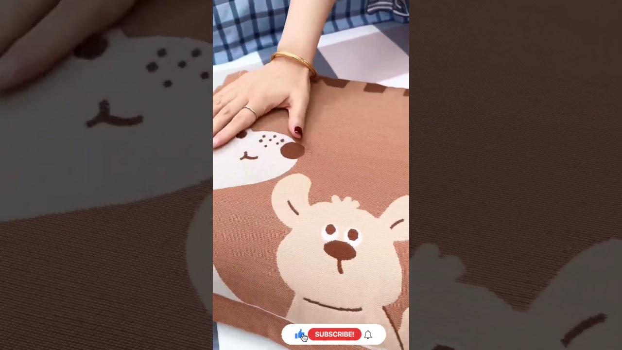 Luxury silk pillowcase for skin and hair 