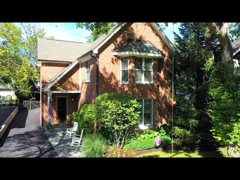 312 E Woodland Road, Lake Bluff, IL home video tour