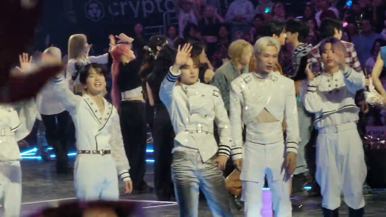 [FANCAM] 240726 LA DAY 1 ~ ALL ARTISTS ENDING