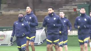 Fenerbahçenin Yeni Transferi Jayden Oosterwolde Ilk Antrenmanına Çıktı