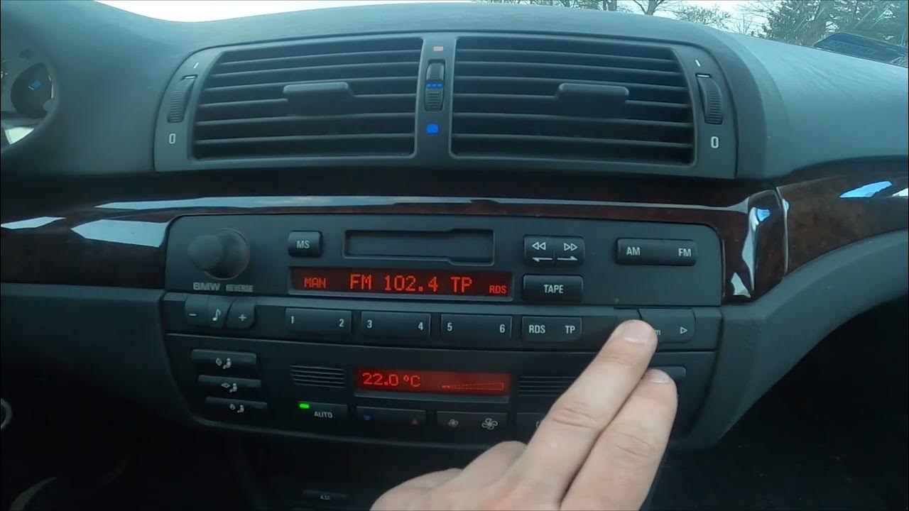 How to Manually Change Radio Station in BMW Series 3 E46 ( 1998 - 2007 ) -  Adjust Radio Station 