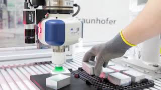 Vision guided Robotics – With Basler Cameras and drag&bot