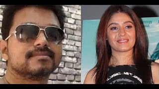Vijay Sings Selfie Pulla Song  with Sunidhi Chauhan  for Kaththi!