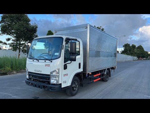 Video Xe Tải Isuzu QKR 210 Đầu Vuông 2022 | Thùng Kín Sàn... - youtube