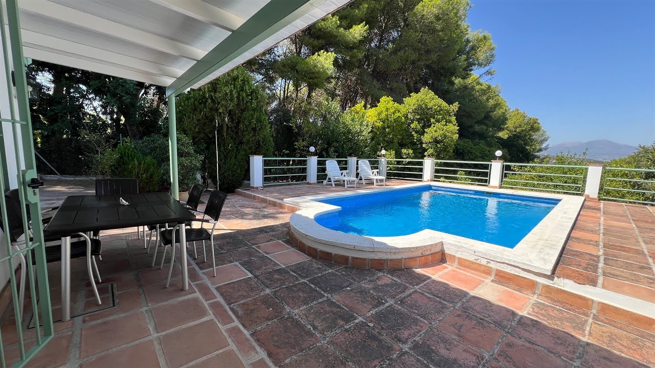 F5247685: Country House in Alhaurín El Grande