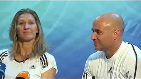 Graf and Agassi talk about Kim Clijsters