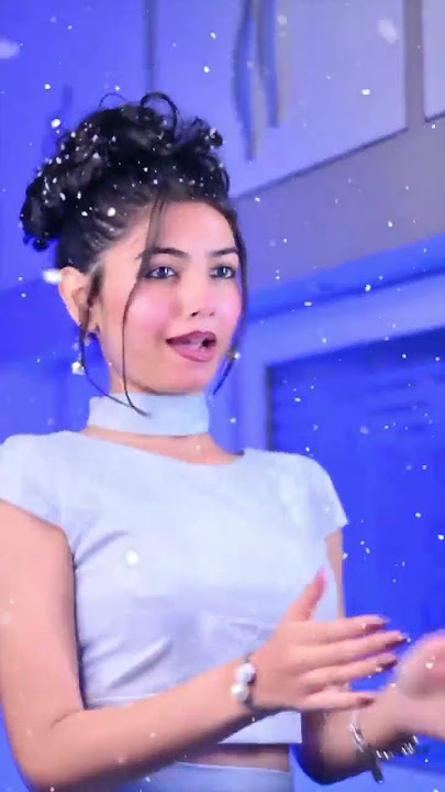Zoobi Doobi Vibes ☃️ 🩵  #vlogchannel #love #itsanamikahere #bollywood #hindisongs #hairstyle #gown