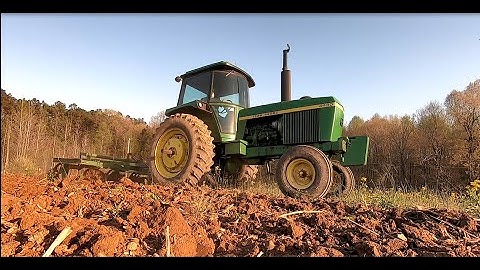Spring Tillage 2022  John Deere 4430 on The Chisel Plow