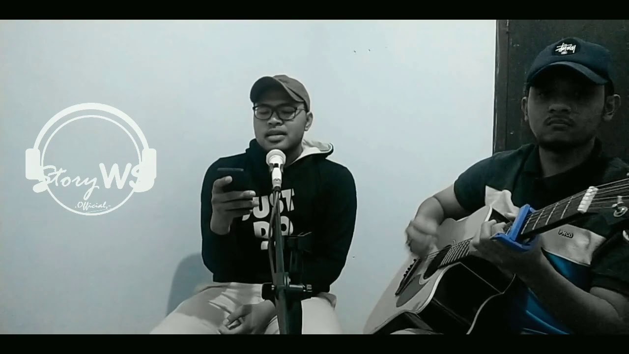 (Cover Lagu) Fiersa Besari - Celengan Rindu | Cover by Story WS - YouTube