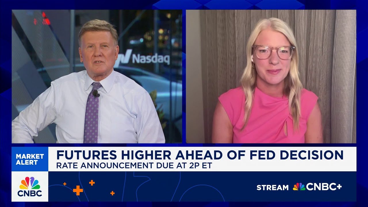 We're in a period of significant disinflation, says John Hancock's Emily Roland
