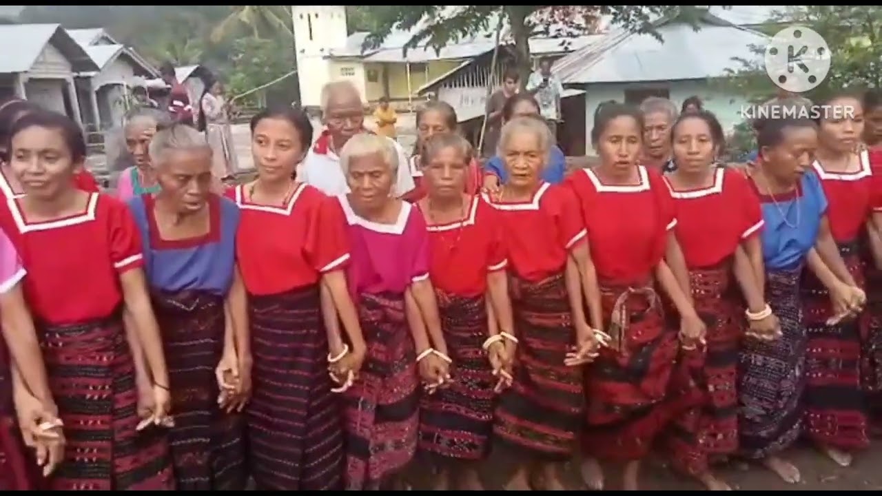 Tarian adat Palue (Togo ) paling rame .