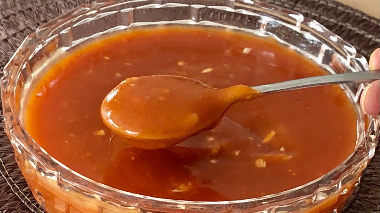 Sweet and sour sauce spring Rolls , Egg rolls dipping sauce Thai