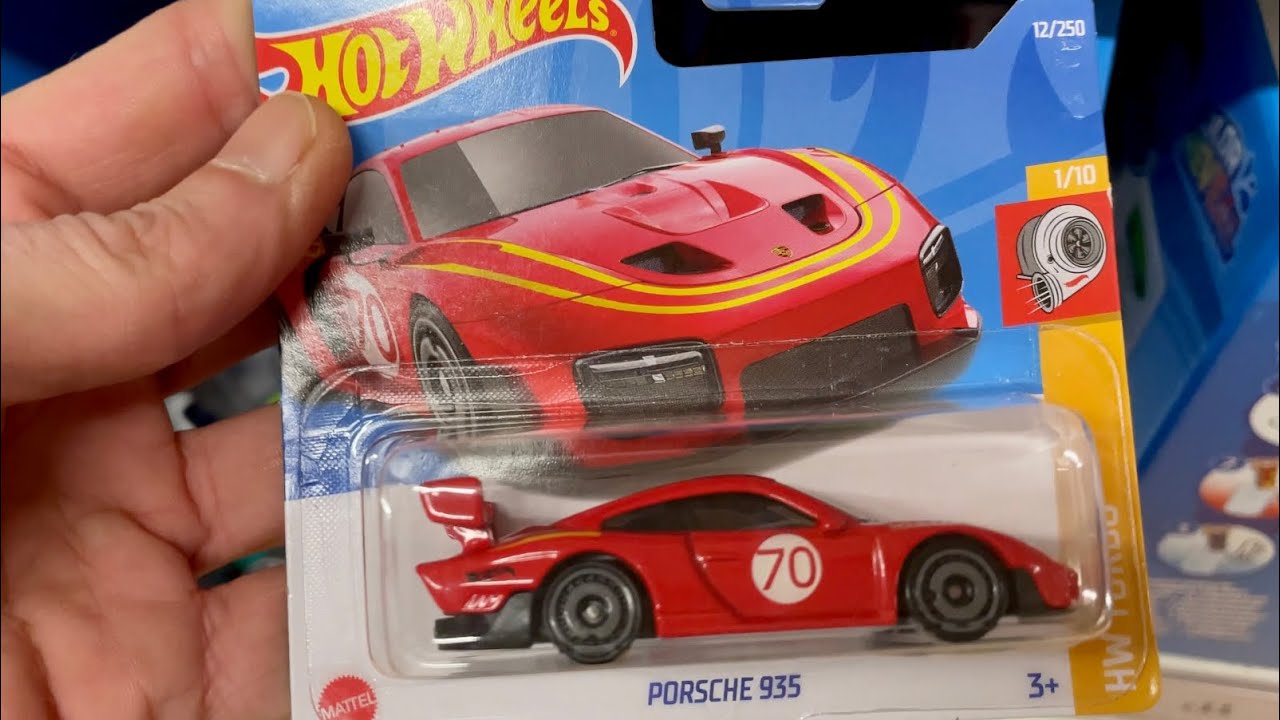 HOT WHEELS - UK PEG HUNTING 2022 D,C,B & A CASES
