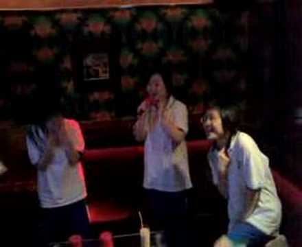 女校男生