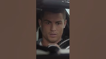 Thumbnail of Ronaldo jette son fils par dessus le toît