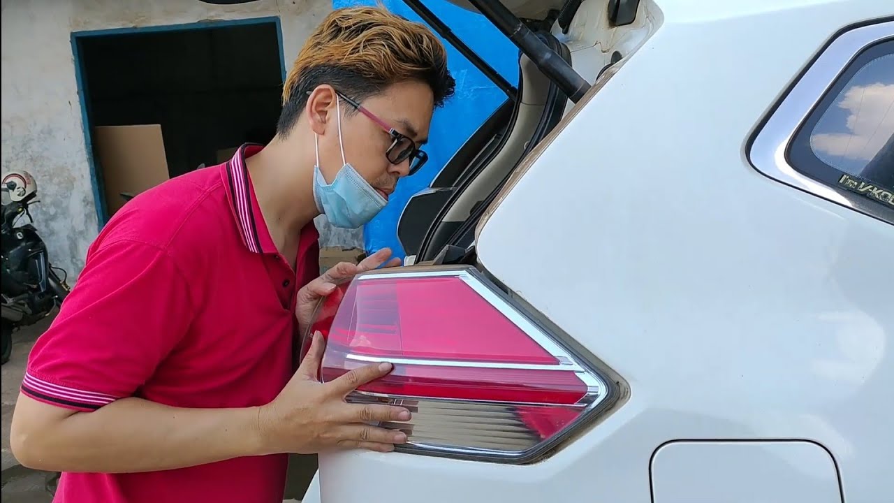 How To Replace Rear Light Bulb Nissan Xtrail Cara Ganti Lampu