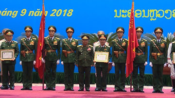 Trao tặng Huân chương nhà nước CHDCND Lào cho các tập thể, cá nhân thuộc QĐND Việt Nam