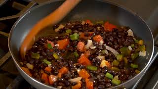 Learn easy recipe to make black bean chilli