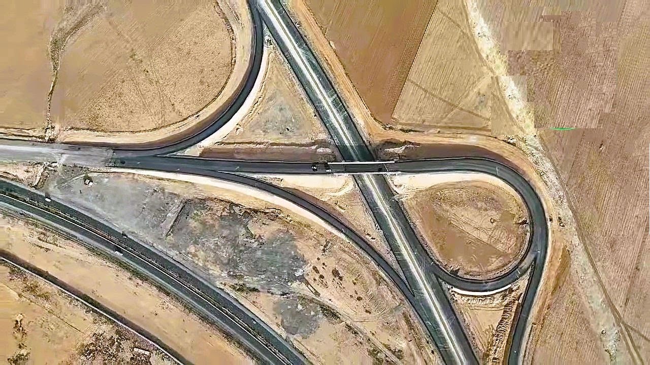 شاهدو بالدرون هذا الفيديو الرائع عن مشروع الطريق السيار عين مليلة باتنة ميلةBATNA MILA AINMLILA