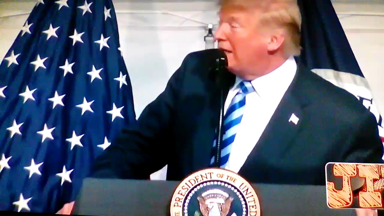 Donald trump sings kiki from Drake