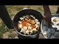 КАРТОФЕЛЬНЫЕ КОНВЕРТИКИ НАД КУРИЦЕЙ С ОВОЩАМИ В КАЗАНЕ НА КОСТРЕ