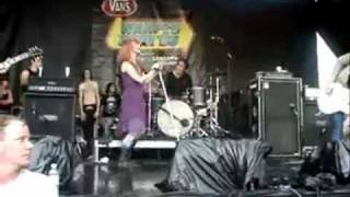 Hayley Williams Head Bangs #3