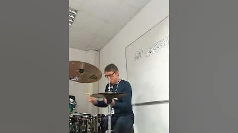 Neil Bullock- Drum solo- Funk, improvisation.