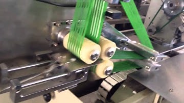 napkin plastic cutlery fork spoon automatic flow packing machine for airlline