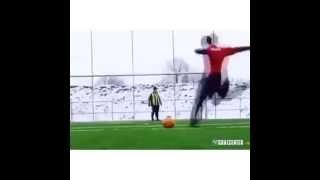 إليكم أصعب تسديدات كرة شاهدتموها على الأطلاق في حياتكم  Top crazy hard football shooting ever seen