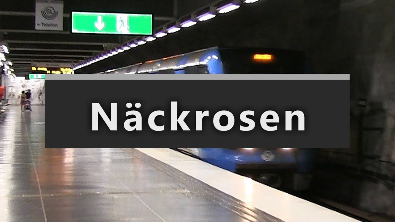 C20 tåg vid Näckrosen station på den blåa tunnelbanelinjen mot Akalla.