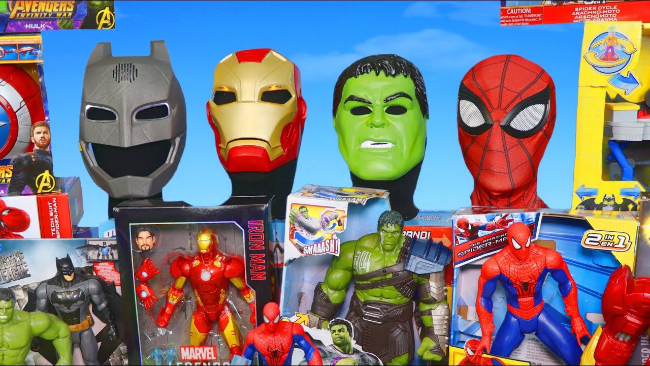 Une collection de jouets super-héros pour enfants 