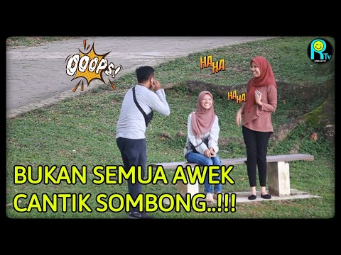 prank-malaysia-|-prank-pura-pura-telefon-guna-wireless-earphone-|-wireless-earphones-prank