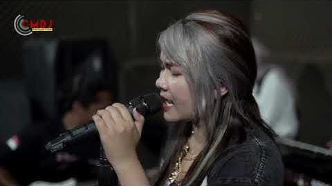 SIAPA KAU  PUPUT TIFIZYA ( COVER LILIS KARLINA ) CMDJ