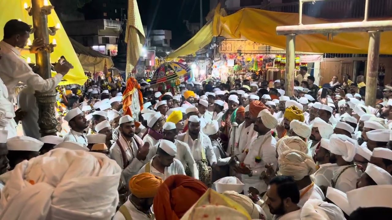 संत तुकाराम महाराज पालखी माऊलींच्या मंदिरात भेटीसाठी आले 🙌🏻 #tukarammaharajpalkhi #dnyaneshwarmauli
