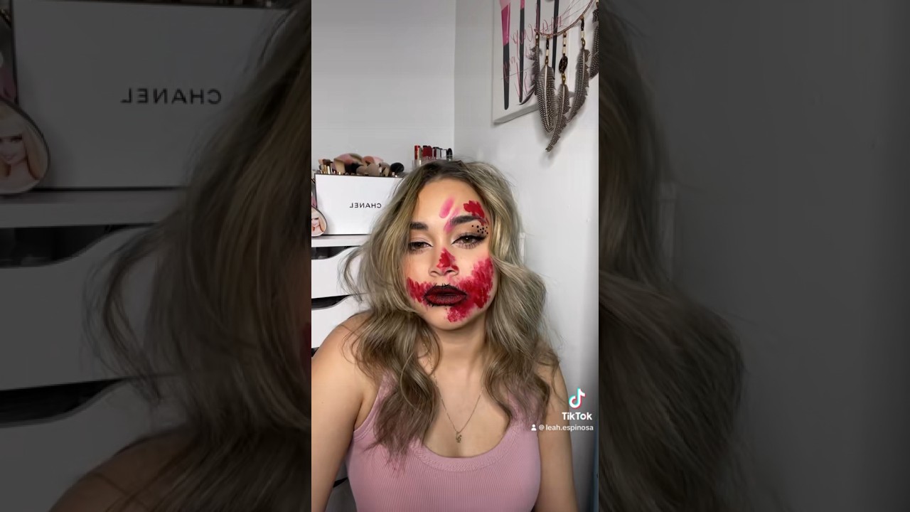 Halloween makeup idea 💀