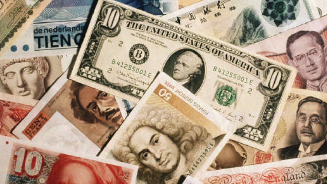 Продать деньги иностранные. Иностранная валюта. необычные деньги.