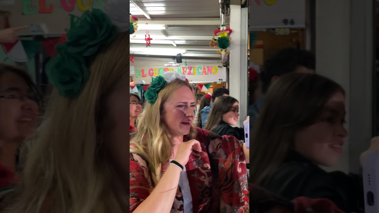 Güerita llora durante el Grito de Independencia en el Zócalo ¡Viva México!🇲🇽 