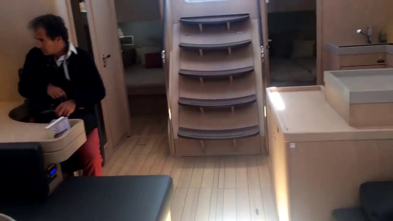 Beneteau Oceanis 51.1 in diretta da Cannes: ecco gli interni
