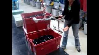 Tote Lift Assist