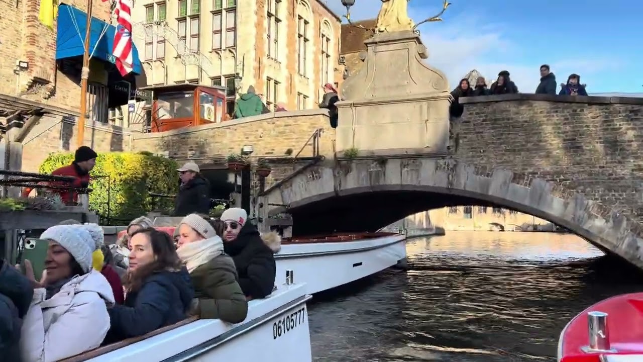ベルギー🇧🇪ブルージュ　水の都　運河クルーズ　　　　　　