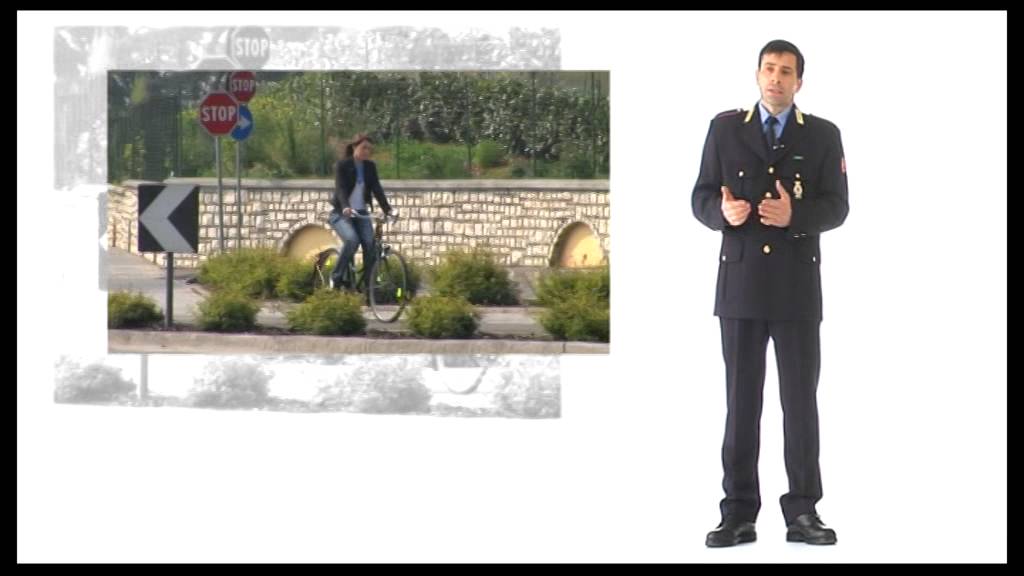 Corso di educazione stradale - La segnaletica