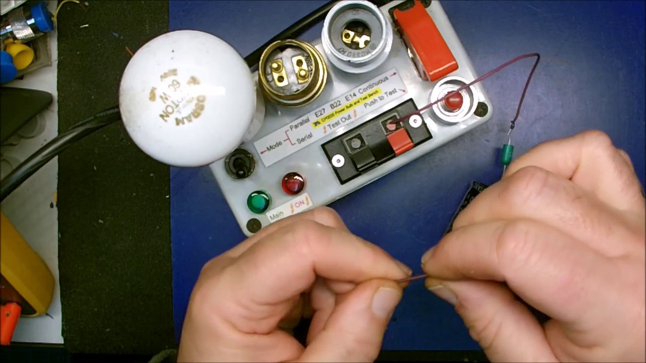 Cyrob: CP0035, un testeur d'ampoules et de charges multifonctions