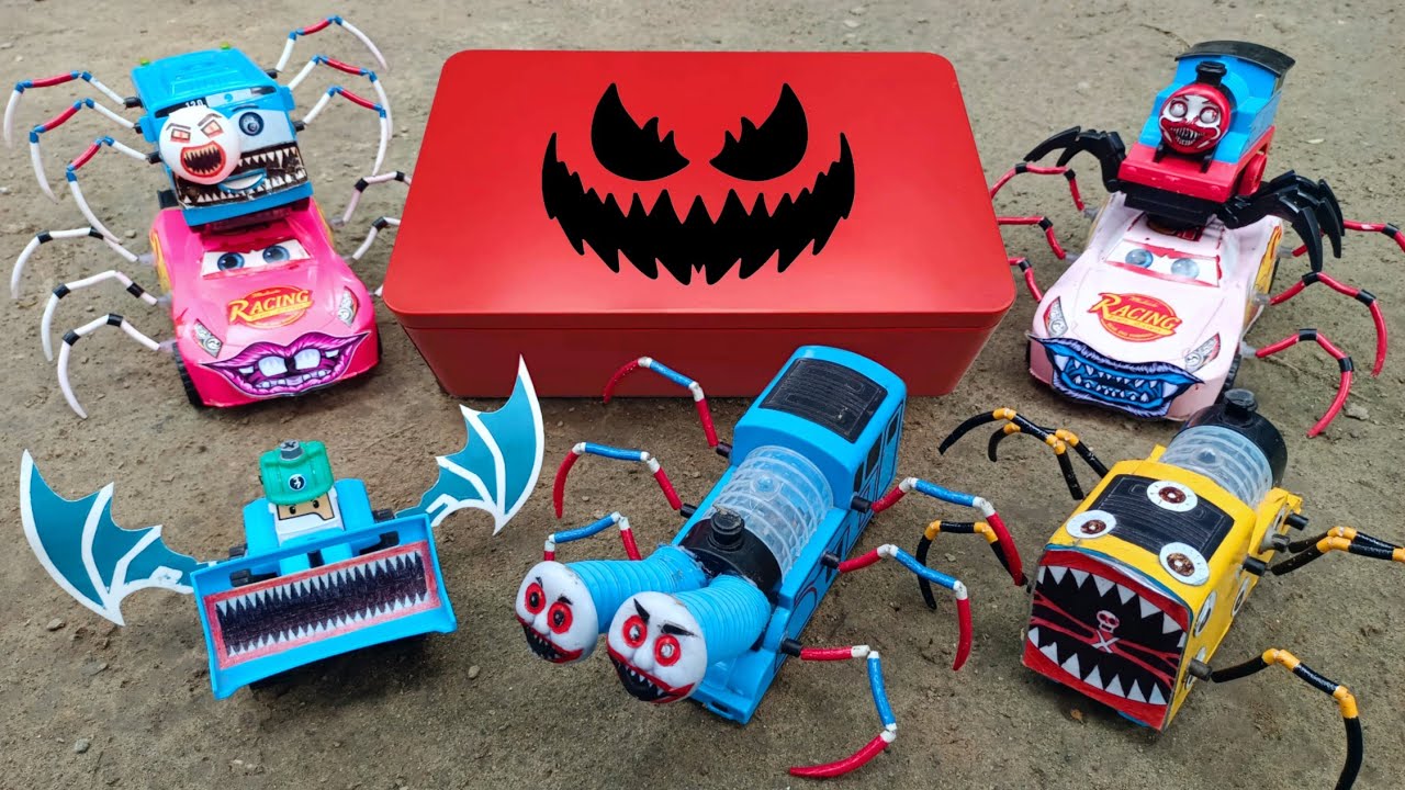 Bermain Kereta Api Hantu Laba-laba, Disney Pixar Cars Unboxing Thomas and Friends Mobil Laba-laba 36